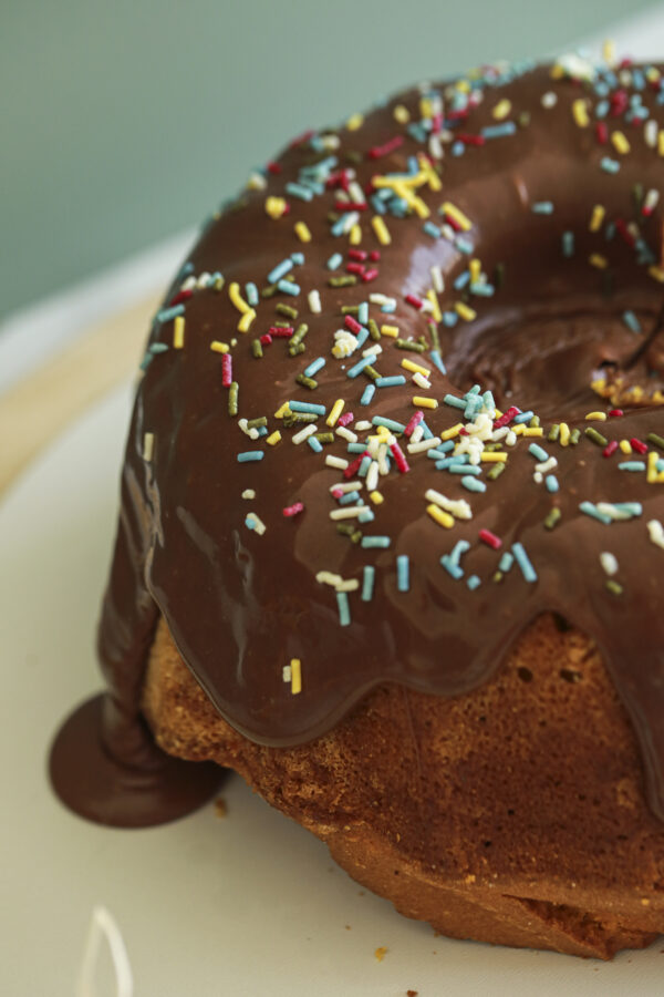 Bolo de cenoura com brigadeiro - Imagem 3